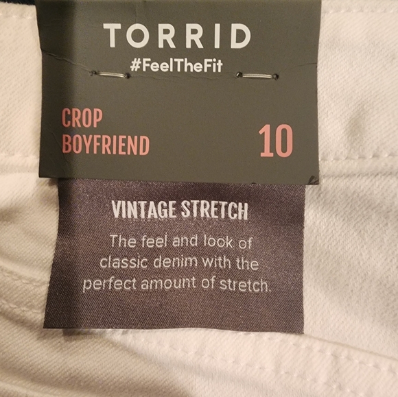 Torrid NWT Cropped White Boyfriend Stretch Jeans 10 - Picture 6 of 9